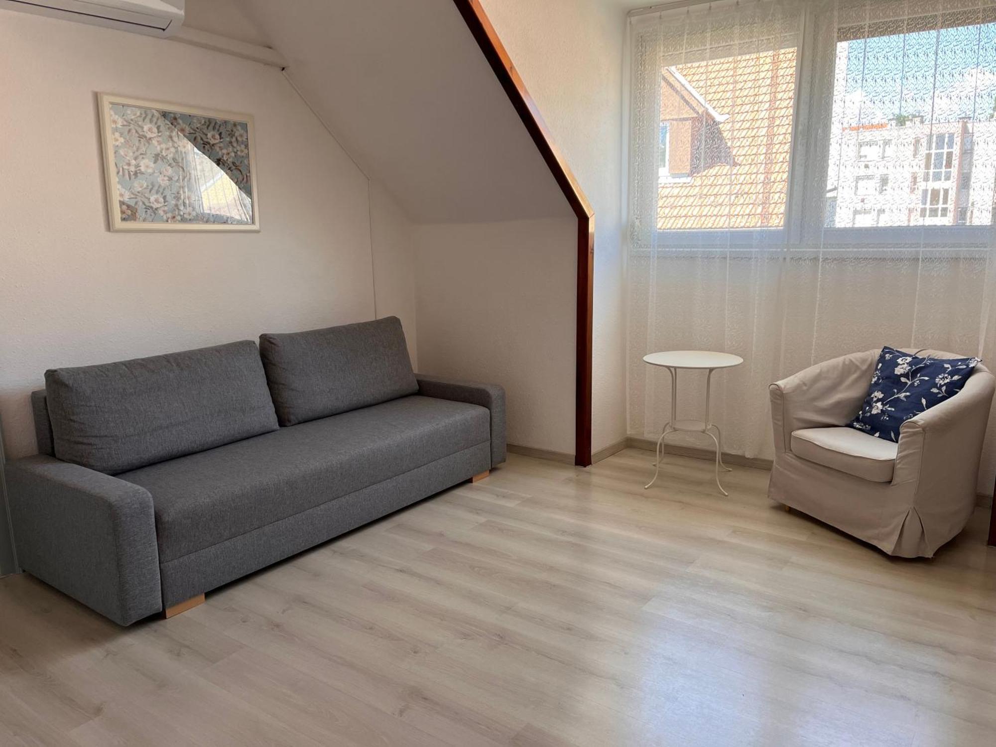 Pacsirta Apartman Grand Эгер Экстерьер фото